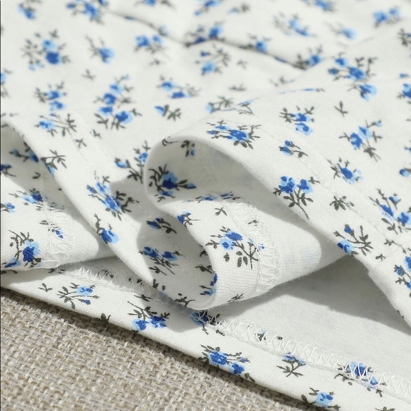 DITSY FLORAL LACE TRIM CAMI TOP - Picture 3 of 5